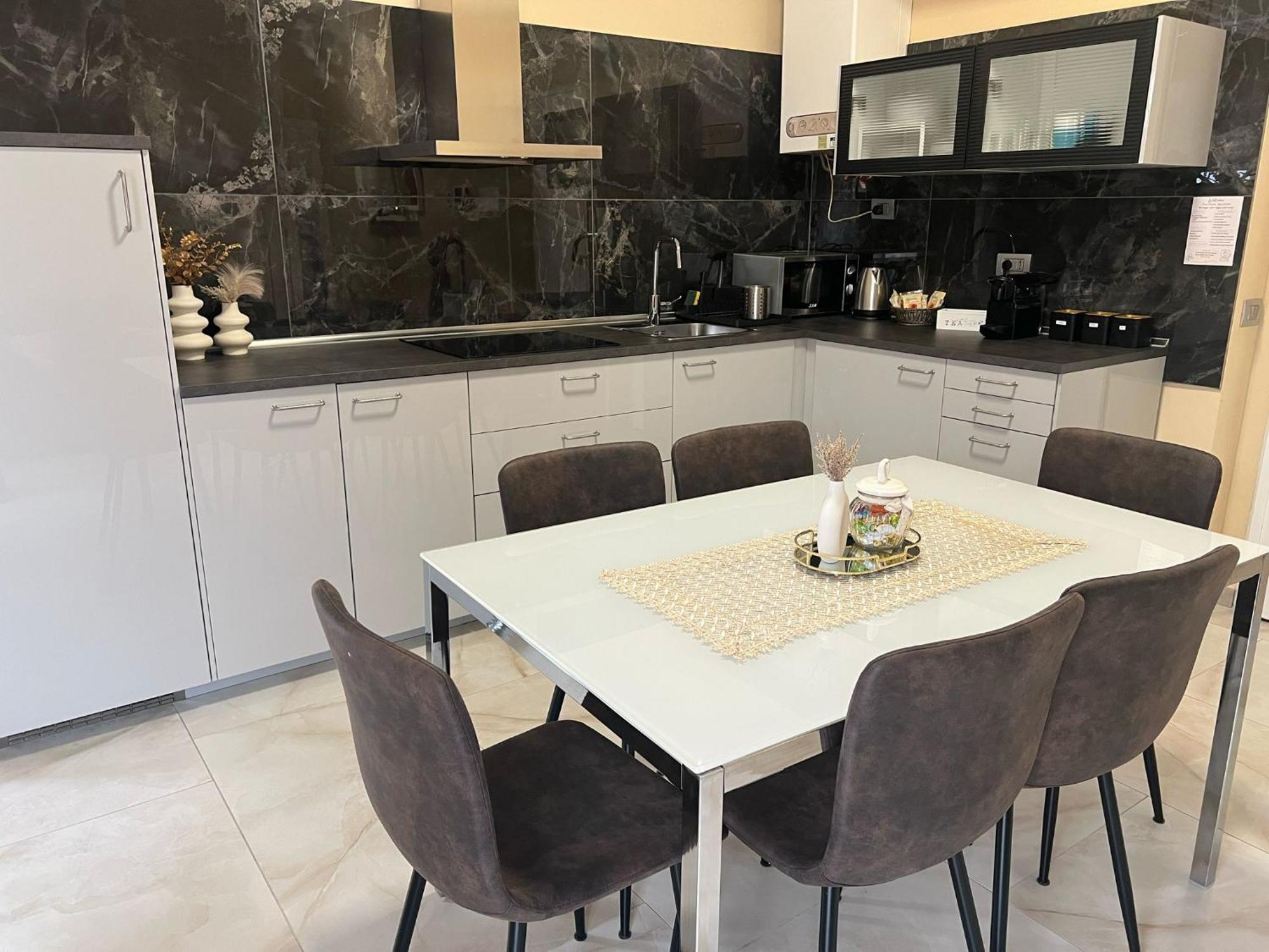 Casa Hanna2 Intra Luaran gambar